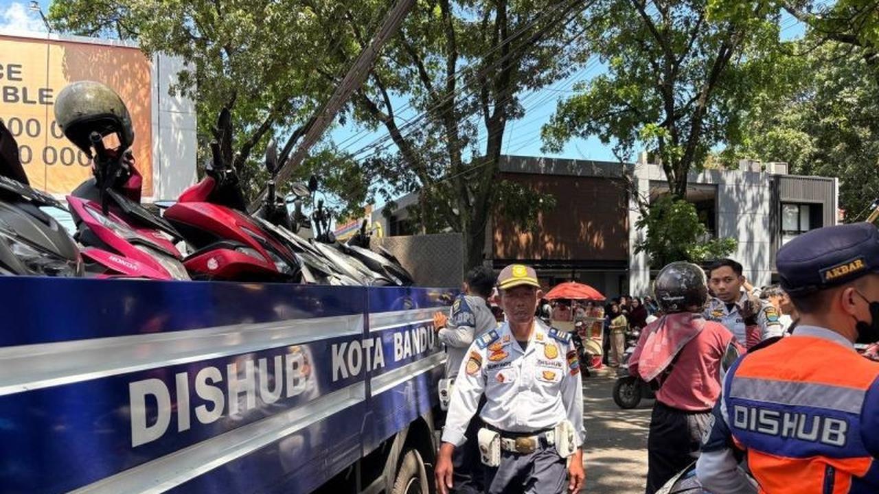 Pemkot Bandung Gencarkan Penertiban Parkir Liar di Kawasan Asia Afrika untuk Ketertiban Kota