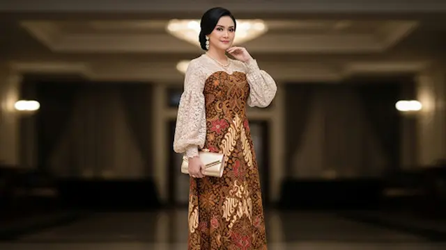 Long Dress Brokat Batik Motif Parang