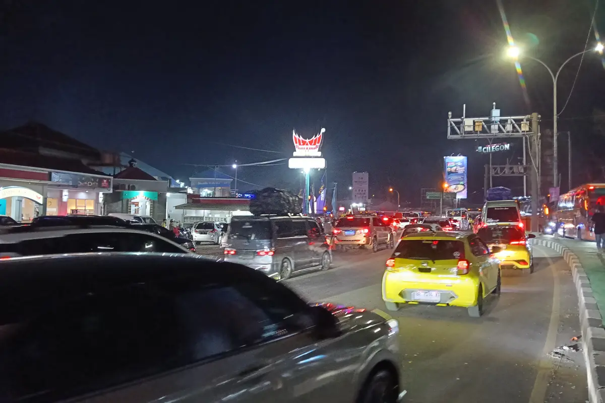 Potret Puncak Mudik di Pelabuhan Merak