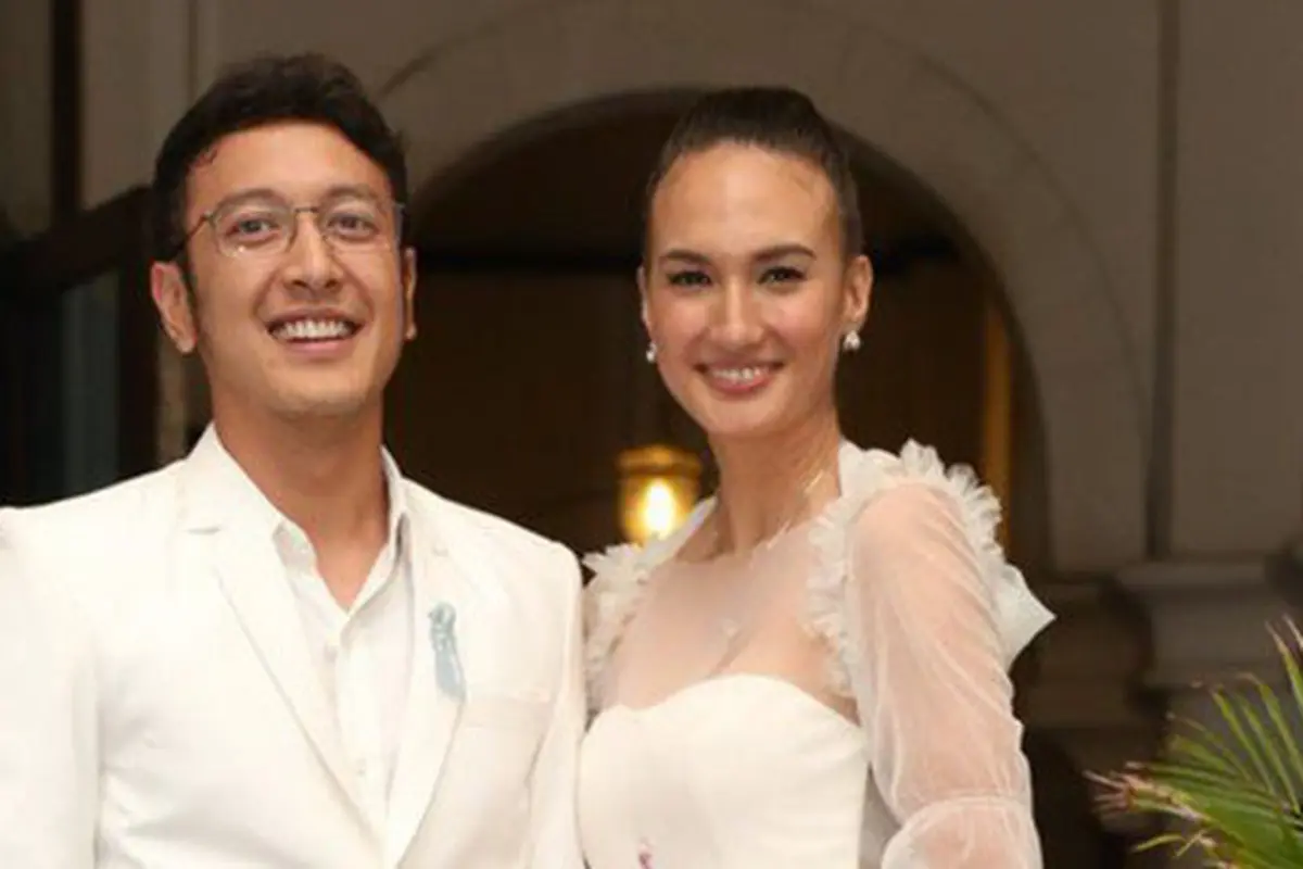 Dimas Anggara dan Nadien Chandrawinata menikah/copyright KapanLagi.com/Akbar Prabowo Triyuwono/pit