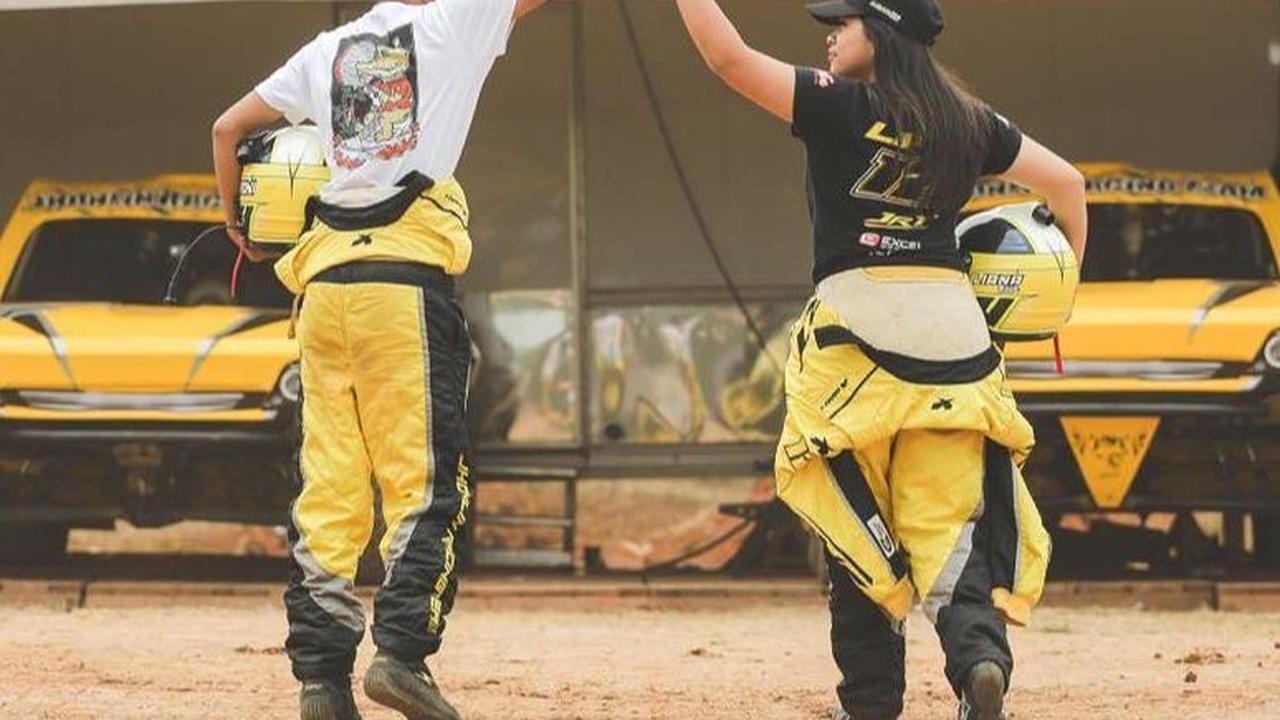 Sedangkan, nilai kapitalisasi pasar (market cap) PGUN mencapai Rp 6,40 triliun. Dengan ini , maka nilai kepemilikan Liana dan Jhony melalui AAL dan CAR ditaksir mencapai Rp5,30 triliun.