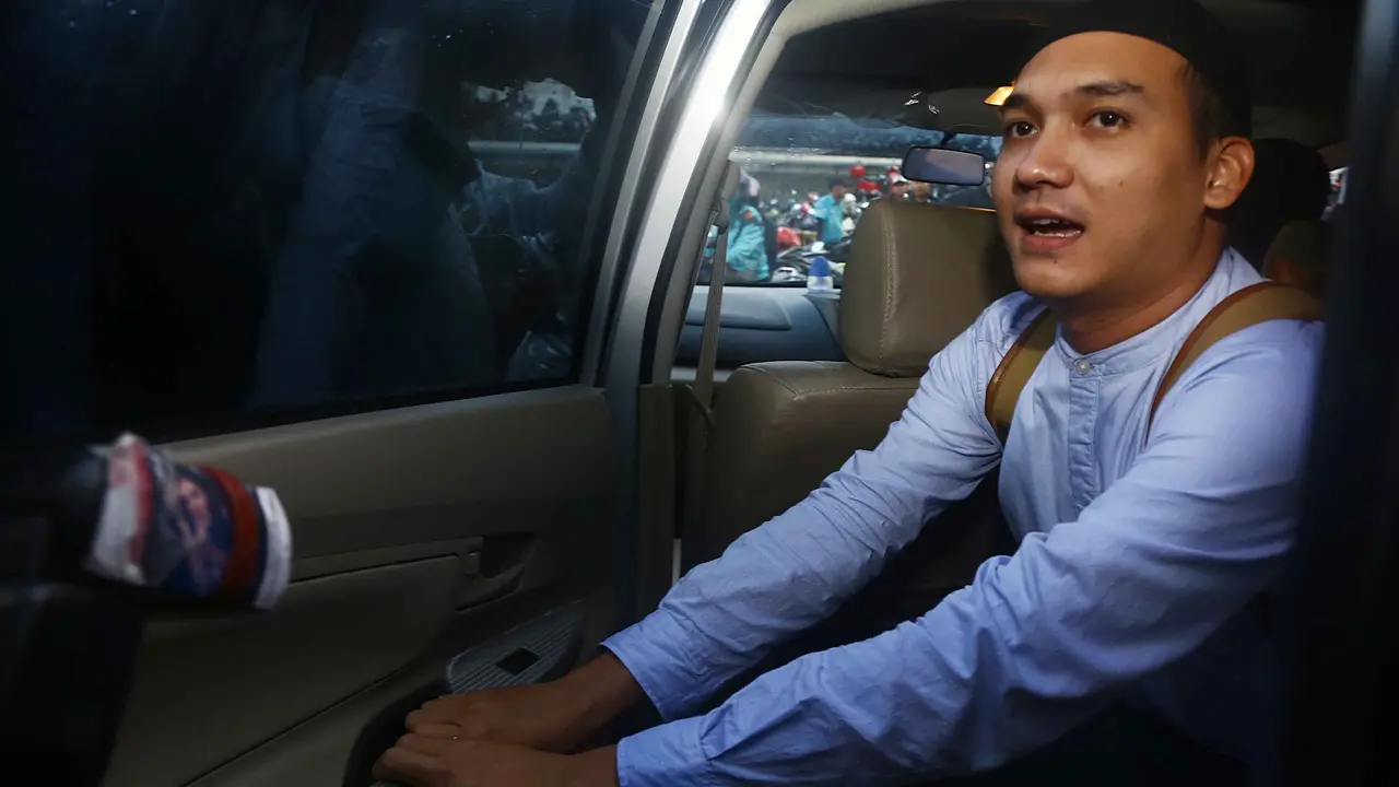 [Bintang] Egi John