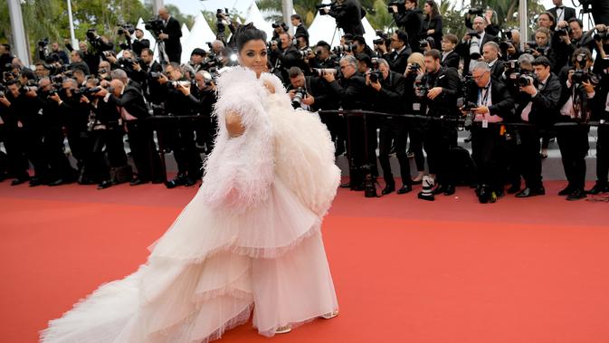 Aishwarya Rai di Cannes Film Festival. (LOIC VENANCE / AFP)