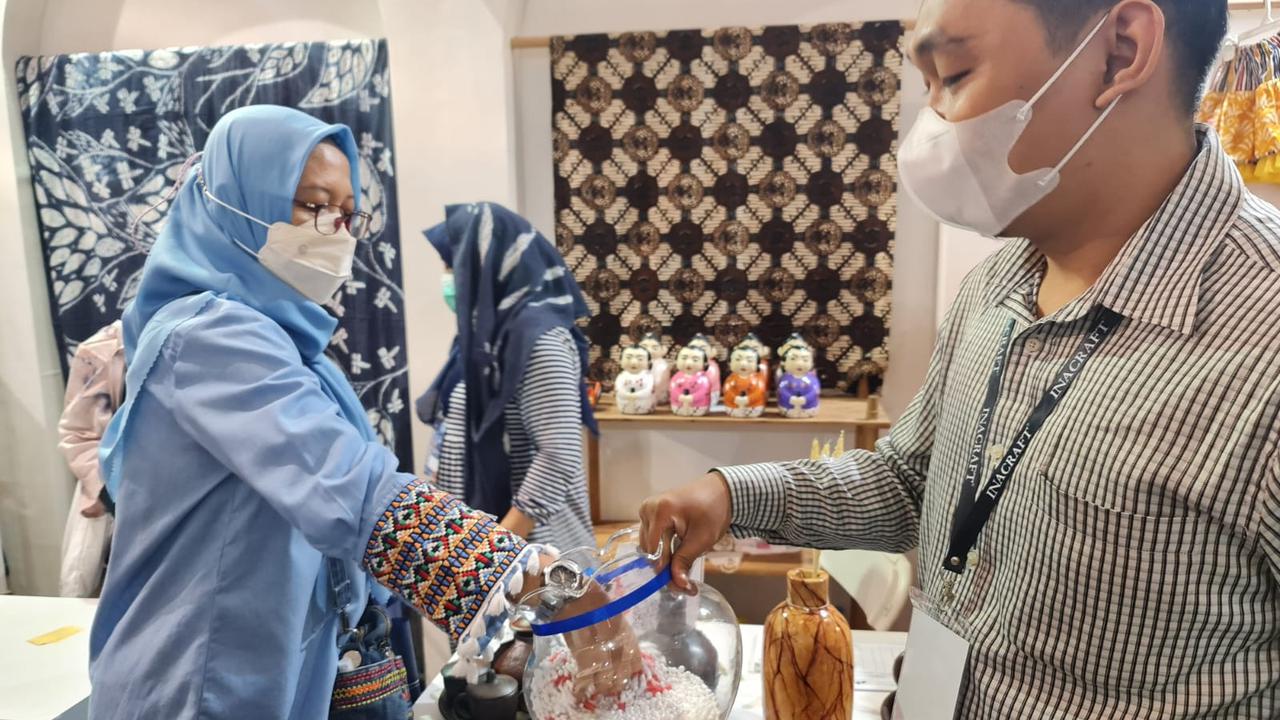 INACRAFT Reborn 2022: Ada Lucky Dip dan Promo Menarik di Booth UMKM Binaan Pertamina