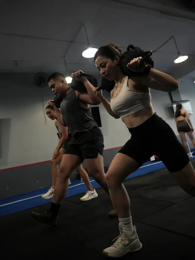 Pamer Otot Saat Workout, Nikita Willy Ungkap Rahasia Tetap Bugar Jadi Ibu