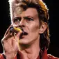 ‘Lazarus’ seakan sengaja diciptakan sebagai pesan terakhir David Bowie kepada para penggemarnya. Hingga menjemput ajal, David Bowie akan dikenang sebagai salah satu seniman musik paling berpengaruh di dunia. (AFP/Bintang.com)