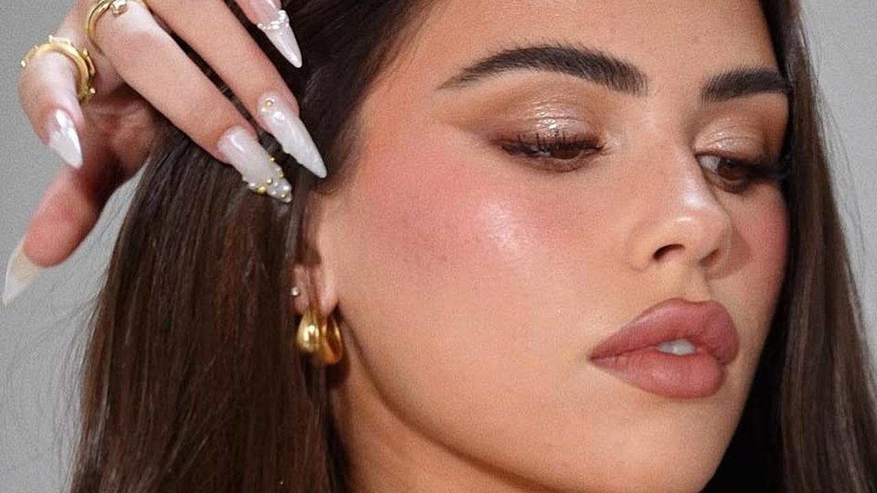 Bikin Penampilan Jadi Cantik dan Flawless dengan 7 Step Makeup yang Sederhana dan Sangat Mudah Diikuti