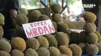 Pembeli merasa lebih nyaman makan durian di tempat baru ini.
