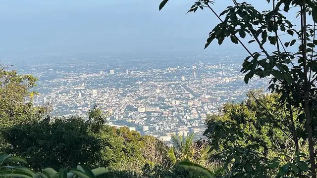 Pemandangan Chiang Mai dari atas Gunung Doi Suthep