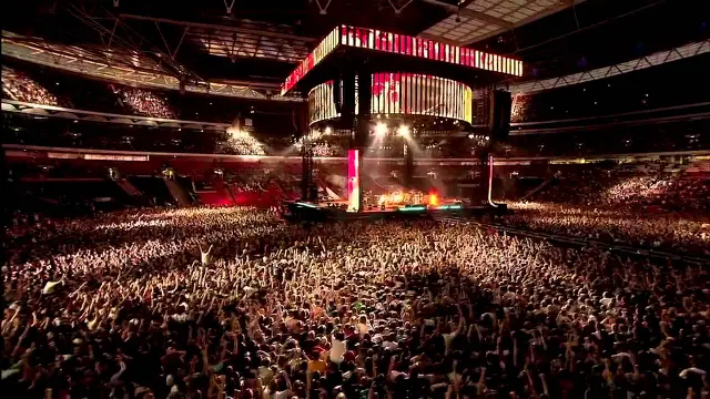 Foo Fighters at Wembley 2008