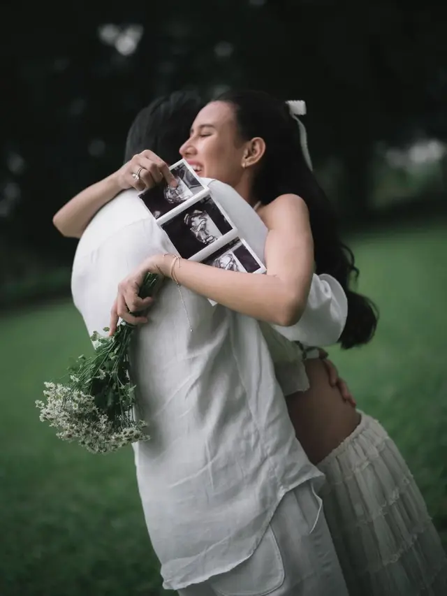 Anggunnya Shenina Cinnamon Hamil Anak Pertama, Berbalut Boho Dress Rp2 Jutaan dan Cincin Berlian Rp1,4 Milyar