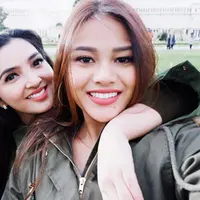 Sebagai ibu, Ashanty mulai khawatir dengan gerak gerik putrinya Arsy Addara Musicia Nurhermansyah yang mulai beranjak besar. Kekhawatirannya lantaran melihat putrinya sering mengikuti yang menjadi idolanya. (Instagram/ashanty_ash)