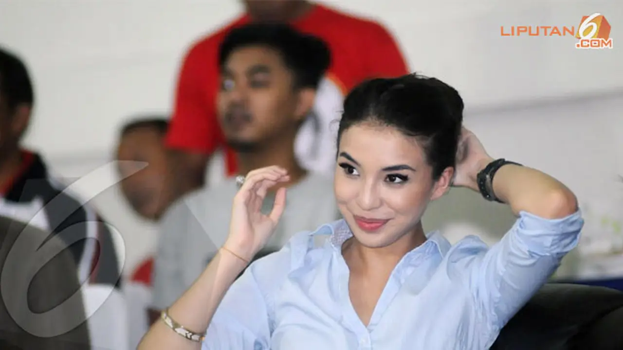 manohara-131208c.jpg