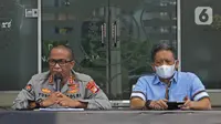 Kabid Humas Polda Metro Jaya, Kombes Yusri Yunus memberikan keterangan pers di  Jakarta, Sabtu (14/8/2021). Polisi memulangkan I Gede Ary Astina alias Jerinx yang sudah menjadi tersangka kasus pengancaman usai bermediasi dengan pengiat sosial Adam Deni. (Liputan6.com/Herman Zakharia)