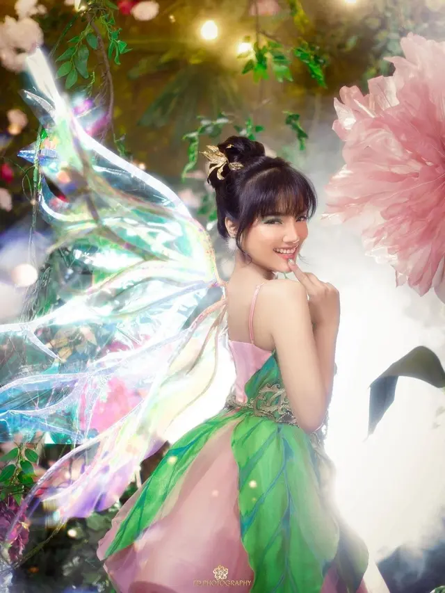 Fuji menjalani pemotretan berkonsep Tinker Bell