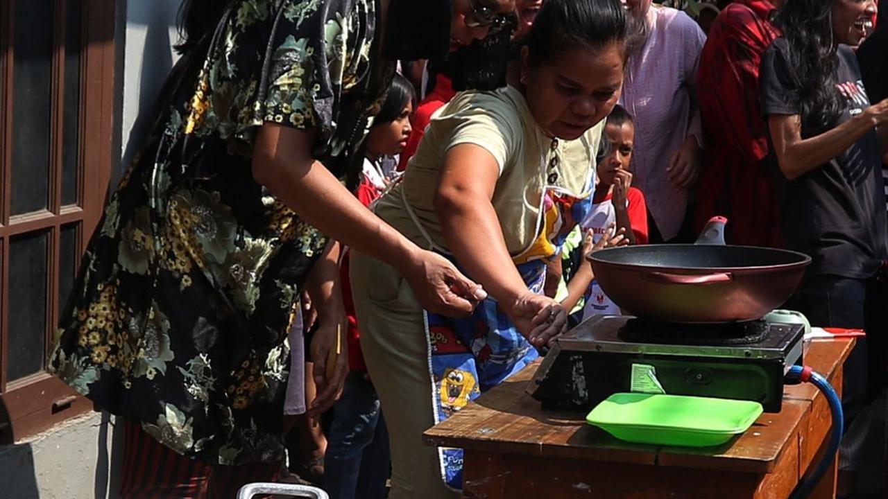 Berbagai kegiatan dan jenis permainan rakyat digelar untuk memeriahkan Hari Ulang Tahun (HUT) ke-78 Republik Indonesia (RI).