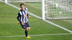 Cesar Delgado tercatat telah mengoleksi 27 gol bersama klub Meksiko CF Monterrey sejauh ini. Lima diantaranya terjadi di Piala Dunia Antarklub FIFA. Sebelumnya, Delgado merupakan mantan pemain Olympique Lyon yang berjasa memenangkan gelar Ligue 1 musim 2007/08. (AFP/Toru Yamanaka)