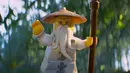 Gambar yang dirilis oleh Warner Bros. Menunjukkan karakter Master Wu, disuarakan oleh Jackie Chan, dalam sebuah adegan dari The Lego Ninjago Movie. (Warner Bros. Pictures via AP)