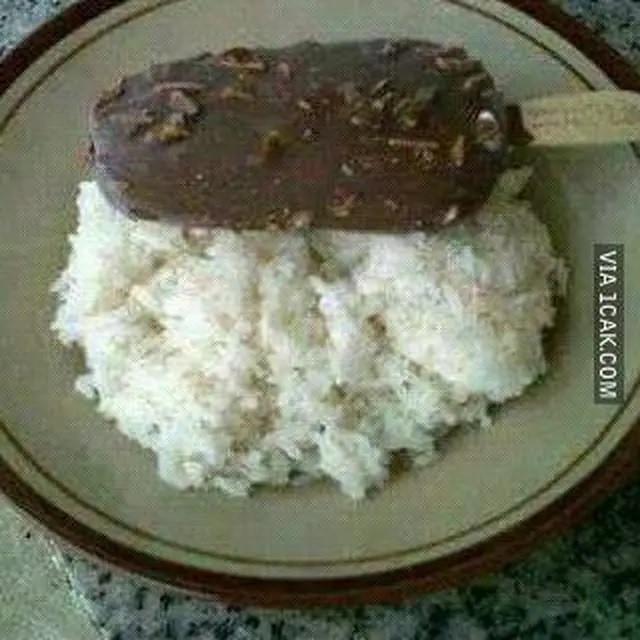 6 Menu Kombinasi Makanan Manis Ini Absurd Banget, Nyeleneh