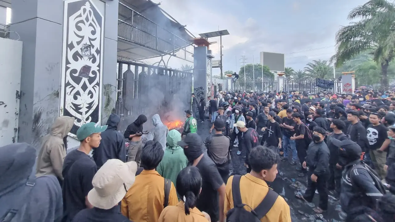 Demo ricuh di Samarinda