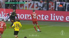Berita video highlights DFB Pokal 2017-2018, Bayern Munchen vs Borussia Dortmund, dengan skor 2-1. This video presented by BallBall.