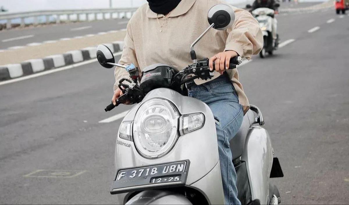 adalah sepeda motor Honda yang populer di Indonesia