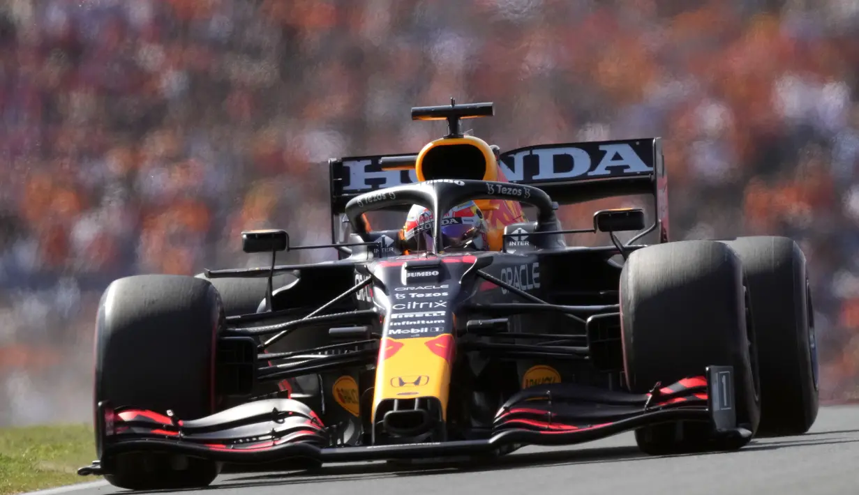 Sebelum berjaya di balapan Belanda, Verstappen telah meraih enam kemenangan sebelumnya di seri Emilia Romagna, Monaco, Prancis, Styria, Austria, serta Belgia. (Foto: AP/Peter Dejong)