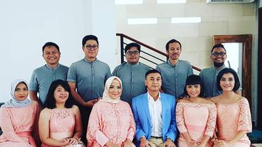 Raditya Dika Lamar Anissa Suasana Lamaran Hari Patah Hati Kelurahan News Entertainment Fimela Com
