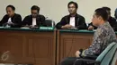 Direktur Utama PT Bursa Berjangka Jakarta, Bihar Sakti Wibowo saat menjalani sidang perdana terkait kasus penyuapan mantan Kepala Bappebti Syahrul Raja Sempurnajaya di Pengadilan Tipikor Jakarta, Rabu (3/6/2015). (Liputan6.com/Helmi Afandi)