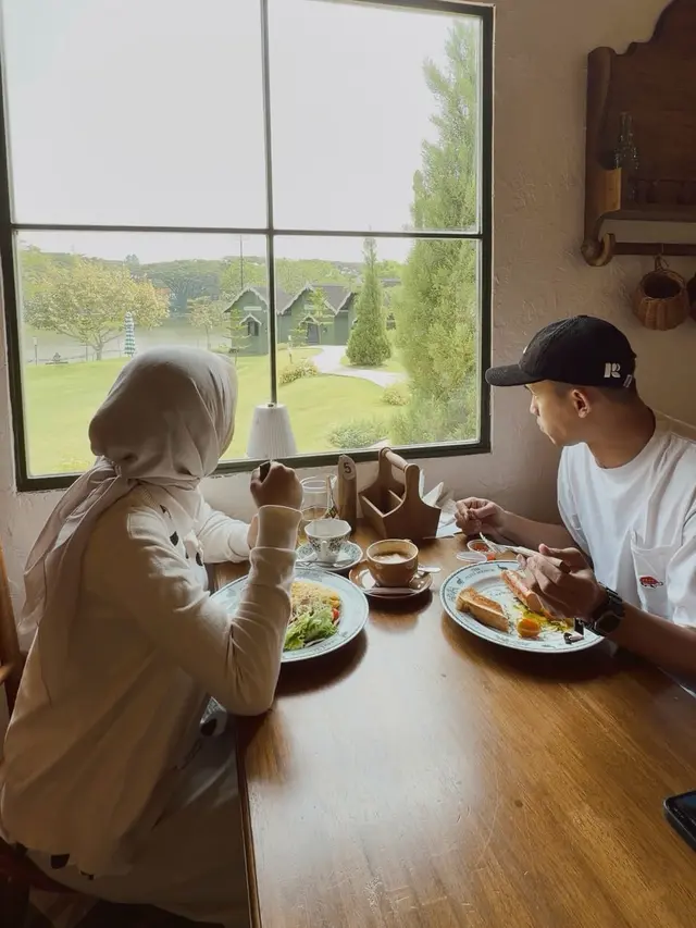 Jadi Content Creator Sekaligus Ibu, Dina Maulina Andalkan BRImo untuk Dukung Aktivitas Sehari-hari