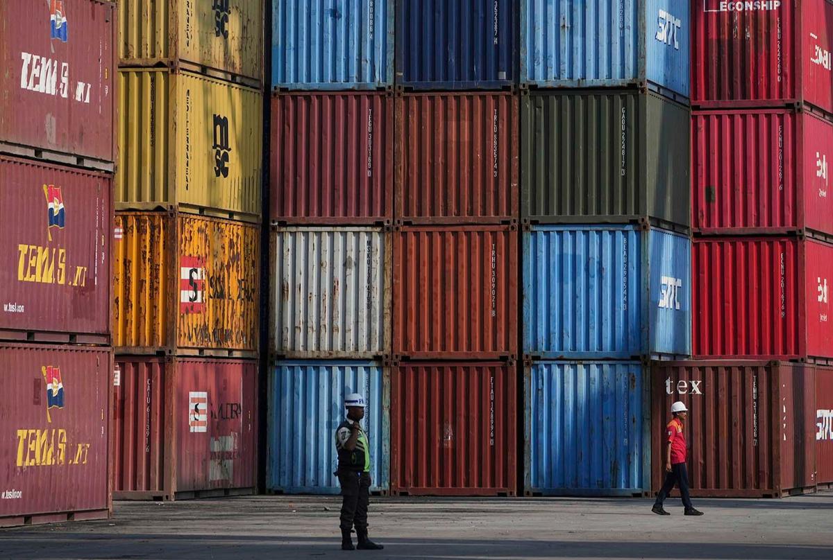 FOTO: Tarif Baru AS Berlaku, Hari Ini,  RI Terus Lobi Demi Nol Persen