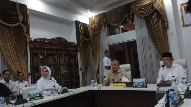 Jemaat dan Warga Gotong Royong Perbaiki Kapel Katolik di Ogan Ilir