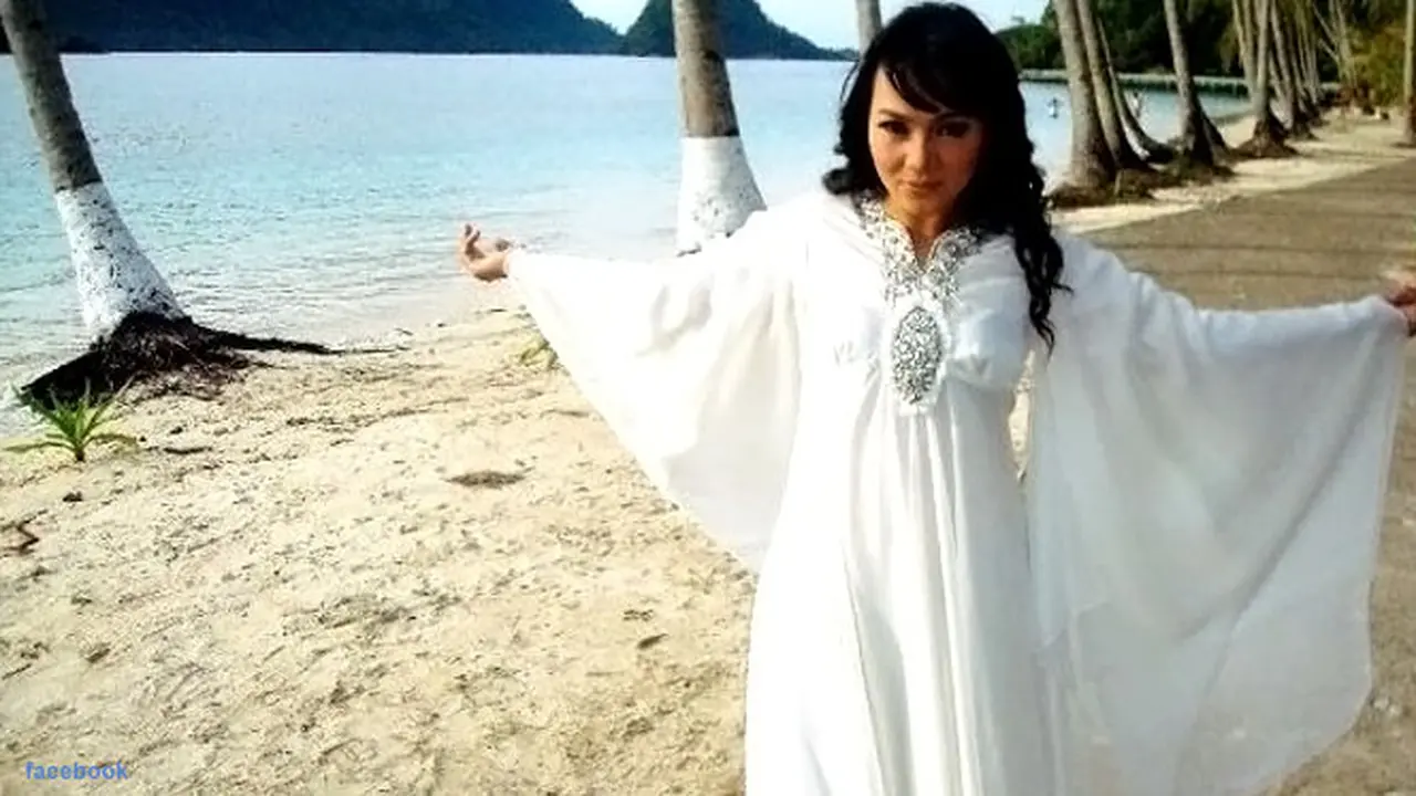 dewi-gita-2-130725c.jpg