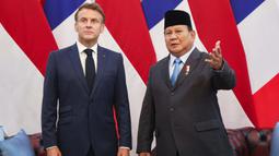 Usai upacara penyambutan, Presiden Prabowo Subianto dijadwalkan akan melakukan pertemuan empat mata dengan Presiden Prancis Emmanuel Macron di ruang kerja kepresidenan, Istana Merdeka Jakarta, Rabu (28/5/2025). (Ludovic MARIN/AFP)