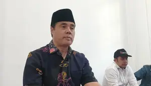 Aceng Fikri, mantan bupati Garut (2009-2013), akhirnya buka suara mengenai kegagalan nyalon lewat jalur independen atau perseorangan, pada pilkada Garut 2024. (Liputan6.com/Jayadi Supriadin)