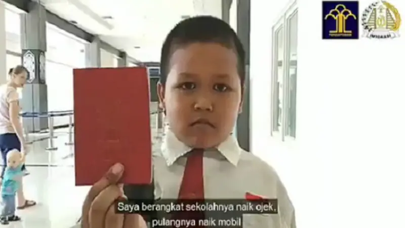 Bocah Malaysia Pergi ke Indonesia Setiap Hari Demi Sekolah