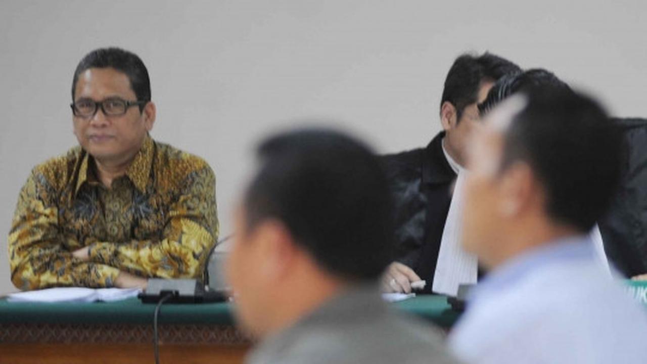 Pengacara Rudy Alfonso bersaksi di sidang Amir Hamzah