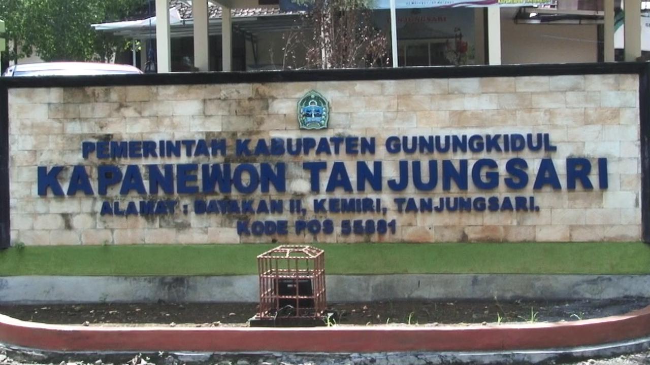 Tanpa APD warga makamkan Jenazah reaktif