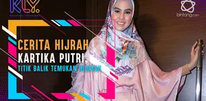Hidayah Kartika Putri untuk hijrah.