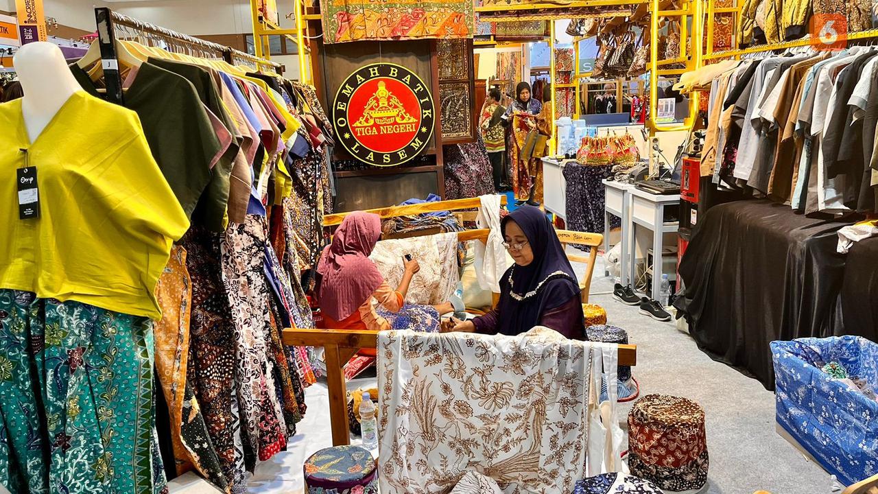 Di Inacraft On October 2024 pengunjung bisa mampir ke Hall A dan Promenade di JCC Senayan yang khusus memuat kriya batik. (Dok: Liputan6.com/dyah)