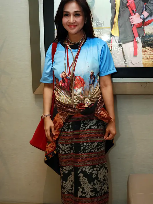 Baginya, cantik tergantung dari kita yang memanege hati untuk memberikan energi yang baik. (Deki Prayoga/Bintang.com)