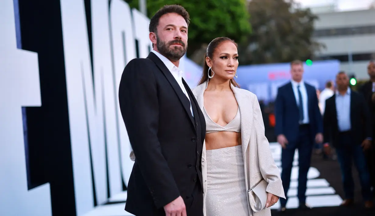 Ini adalah perpisahan kedua J-Lo dan Ben Affleck. Keduanya pernah bertunangan pada 2002, dan menjadi lawan main di Jersey Girl dan Gigli. (Matt Winkelmeyer/Getty Images for Netflix/AFP)