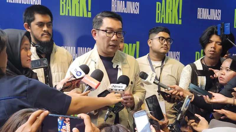 Bakal calon Gubernur Jakarta, Ridwan Kamil menggelar acara talkshow bertajuk Bongkar Aspirasi Ridwan Kamil (BARK).