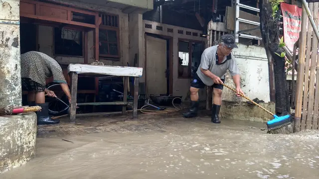 Cerita Pilu Korban Banjir di Bekasi