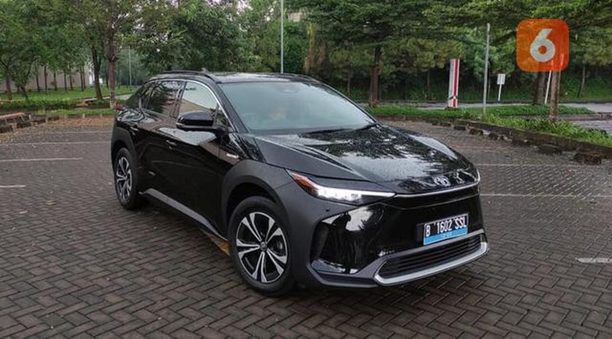 Komparasi Panas EV Crossover, Toyota bZ4X VS BYD Sealion 7 Mana yang Lebih Worth It