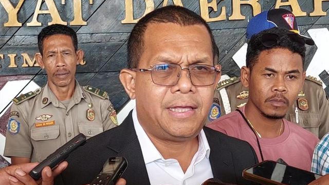 Gubernur Nusa Tenggara Timur Melki Laka Lena (Liputan6.com/Ola Keda)