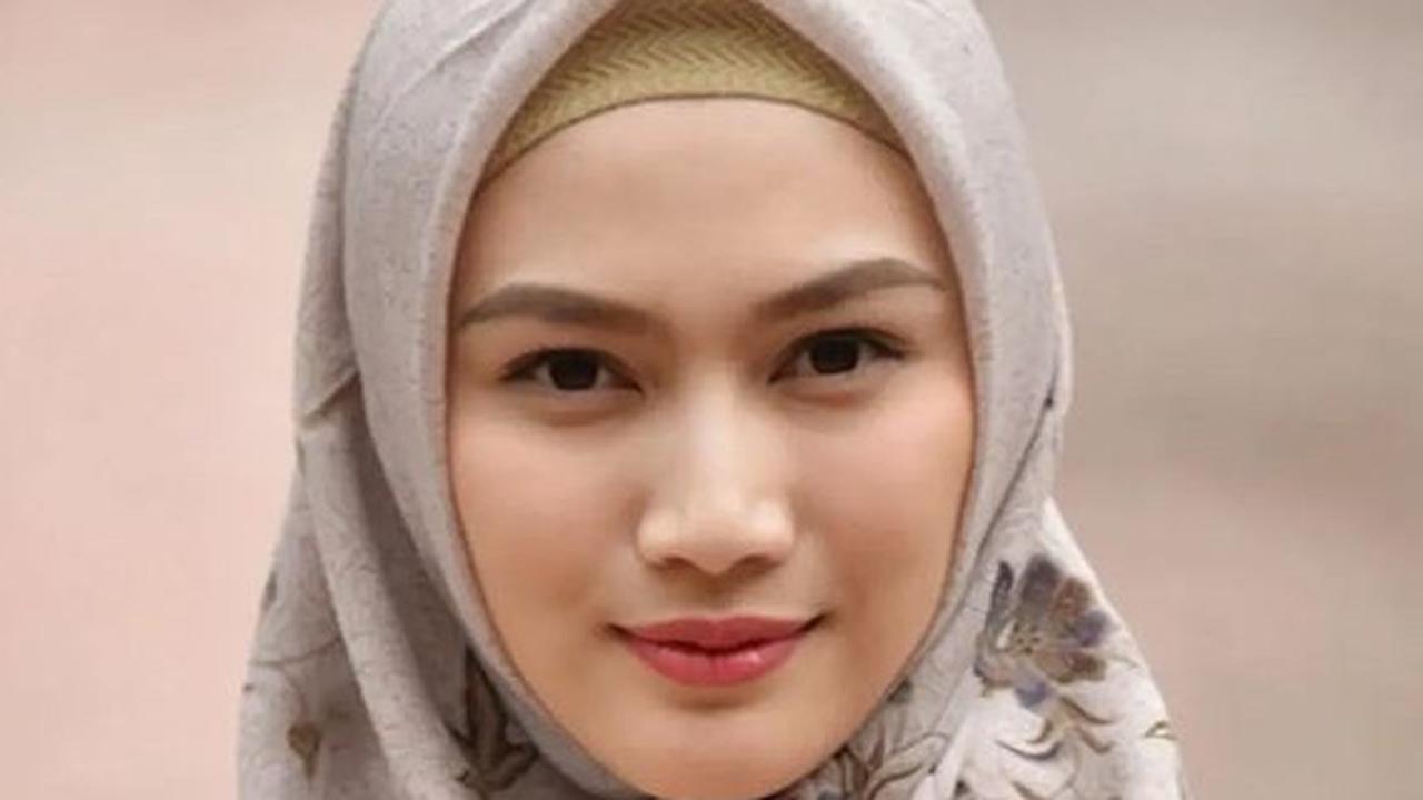 5 Inspirasi Outfit ala Melody Laksani, Pancarkan Elegansi dan Kesan Stylish di Setiap Momen