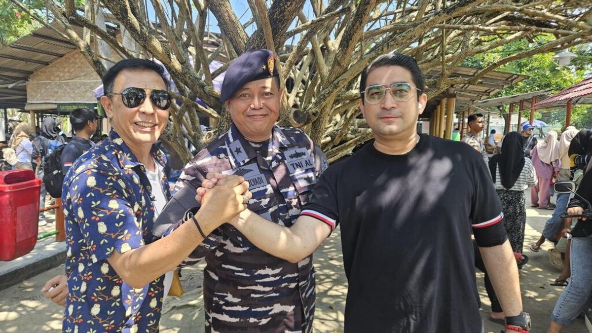 Syarief Khan Hingga Daus Separo Rayakan Hari Anak di Pulau Pari