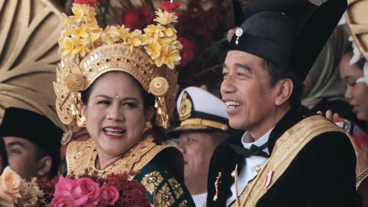 Dalam momen tersebut, Presiden Jokowi memimpin upacara Peringatan Detik-detik Proklamasi Kemerdekaan Republik Indonesia di Istana Merdeka.