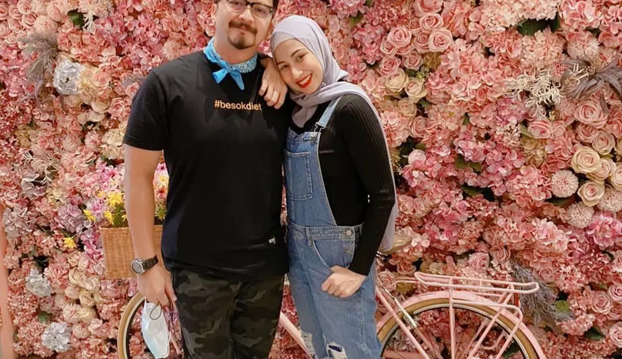 Deswita Maharani dan Ferry Maryadi (Instagram/deswitamaharani80)